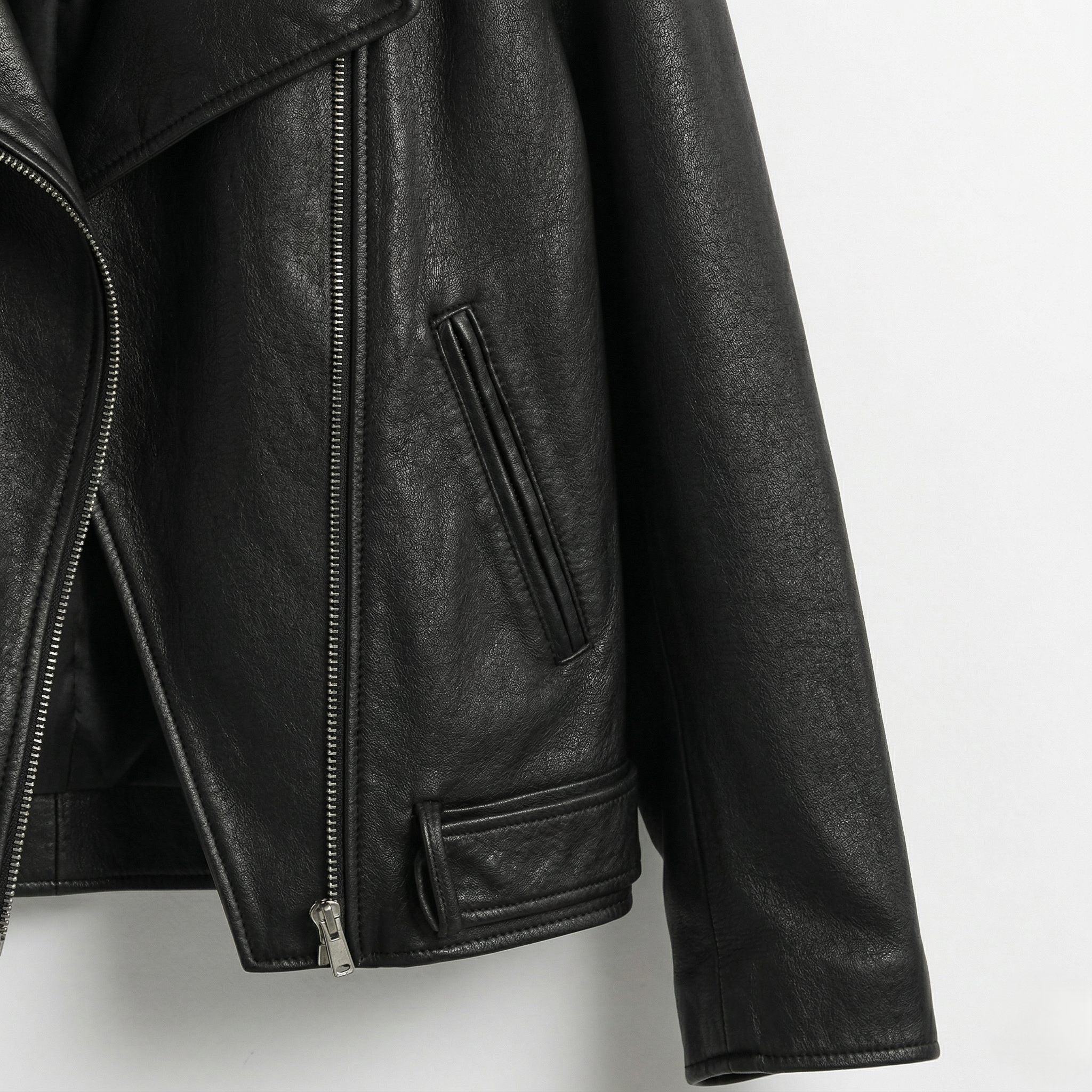 Handmade Black Leather Jacket – Women’s Moto Style Biker Jacket vyxen style, distressed cafe Racer genuine lambskin